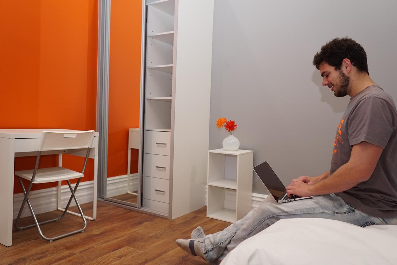 Cozzystay Accommodation Perth Extérieur photo