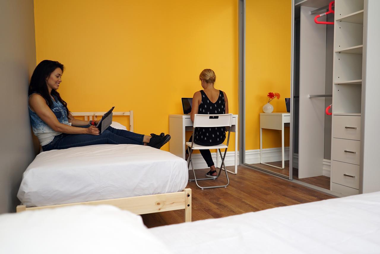 Cozzystay Accommodation Perth Extérieur photo