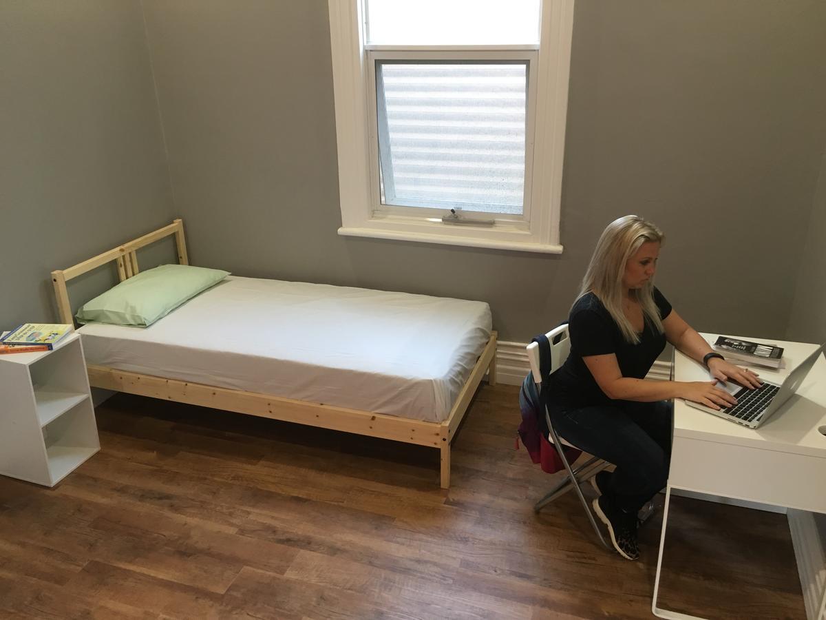 Cozzystay Accommodation Perth Extérieur photo